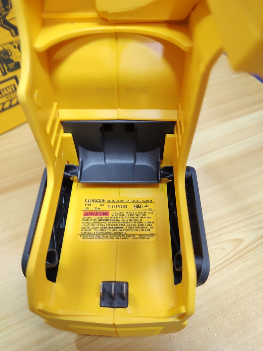 เครื่องดูดฝุ่นสำหรับสว่านโรตารี่ไร้สาย DCH273 รุ่น DWH303DH DEWALT