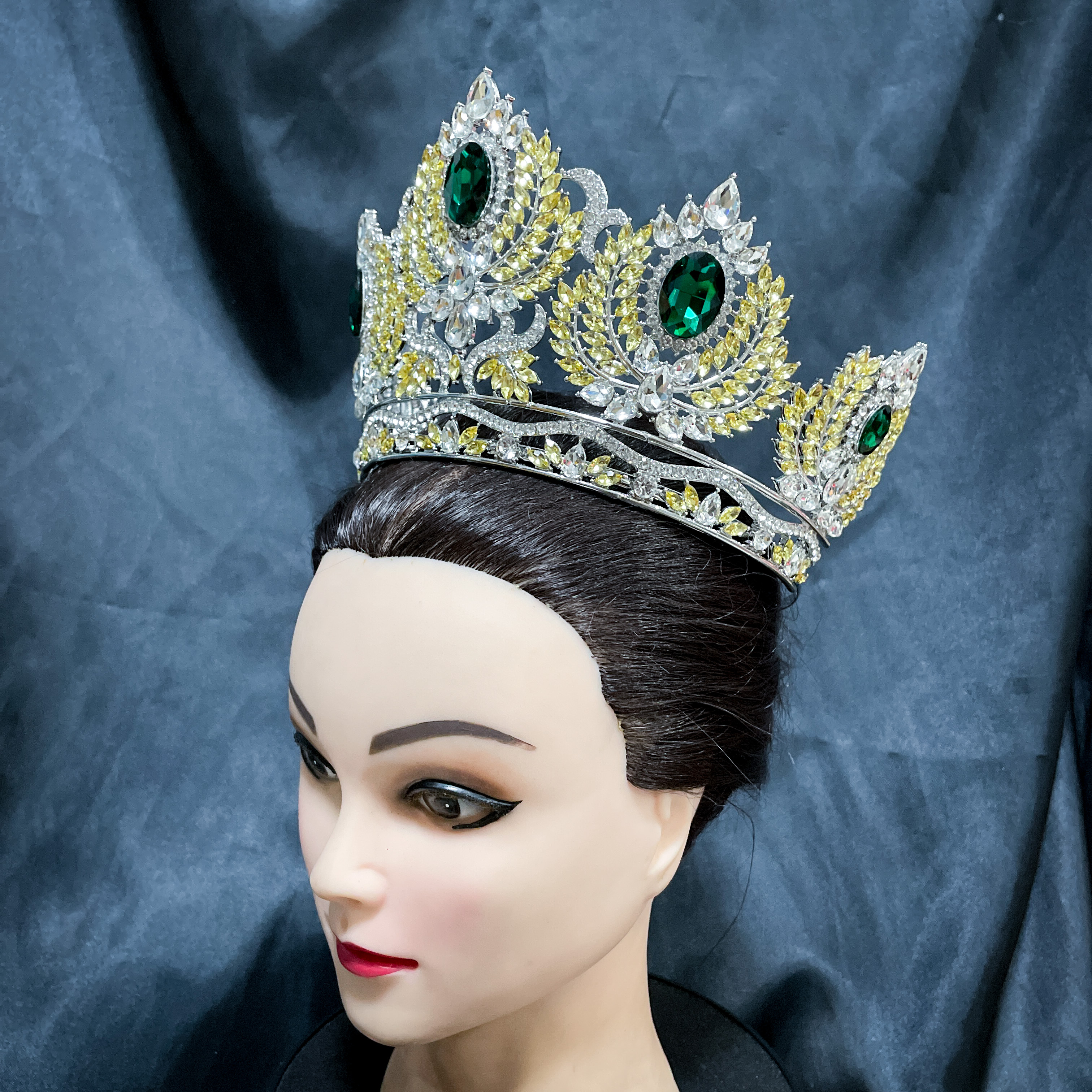 (พร้อมส่ง) มงกุฏ 089 สีเขียว-เหลือง มงกุฎนางงาม มงกุฎเพชร มงกุฎประกวด สินค้าพร้อมส่ง ไม่ต้องรอนาน งานพรีเมี่ยม