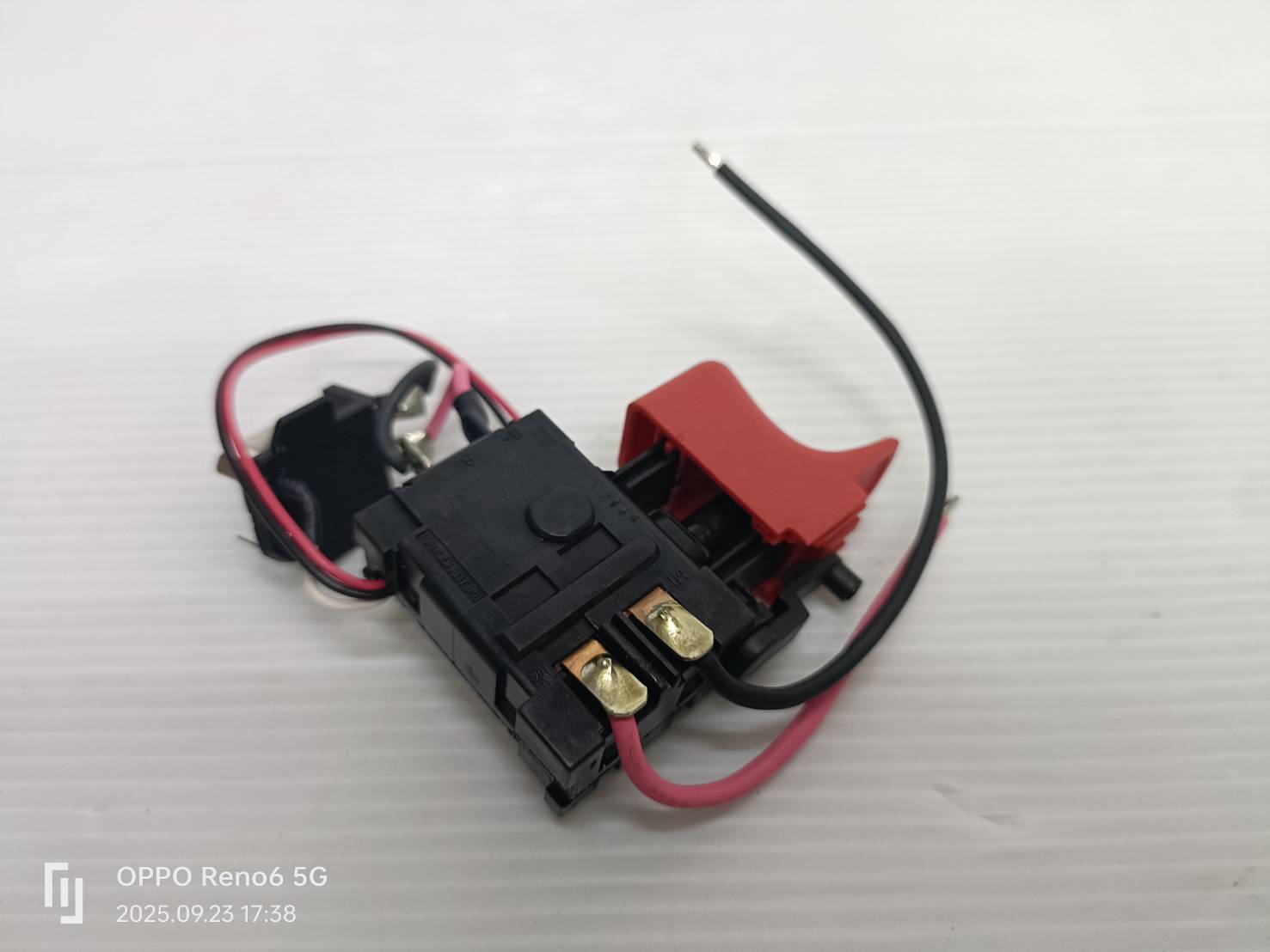 สวิทช์สว่านไร้สาย GSR120-Li GSB120-Li Gen.2 BOSCH 2609125169