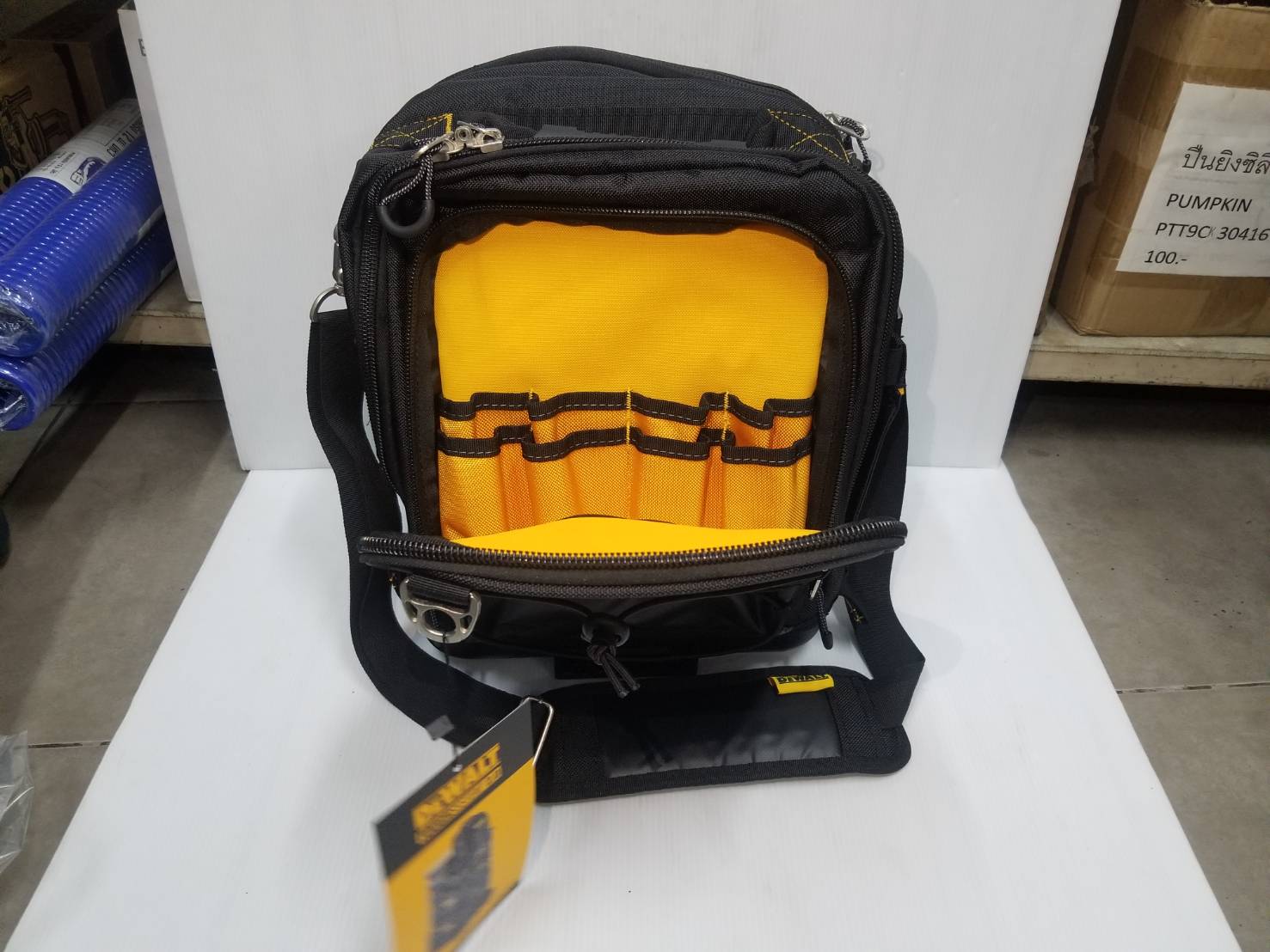 กระเป๋าเป้ DWST83524-1 DEWALT TOUGHSYSTEM2.0