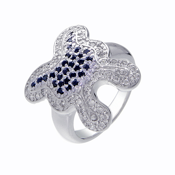 แหวนเงิน ประดับเพชร CZ ดีไซน์เก๋ เรียบหรู ใส่ออกงานสุดหรู มีความพิถีพิถันมีลวดลายที่ชวนหลงใหล เหมาะกับทุกไลฟ์สไตล์ของสาวๆทุกช่วงวัย