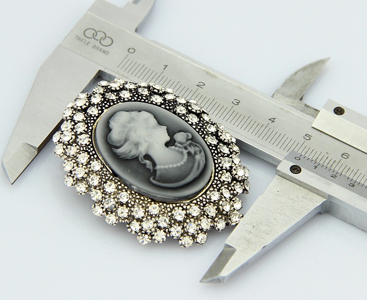 (พร้อมส่ง) เข็มกลัด 035