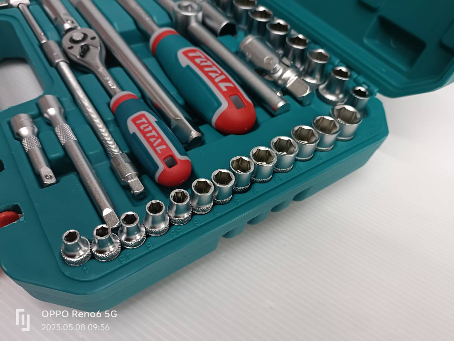 TOTAL ชุดลูกบล็อก 44ชิ้น รุ่น THT421441 ( Socket Set )