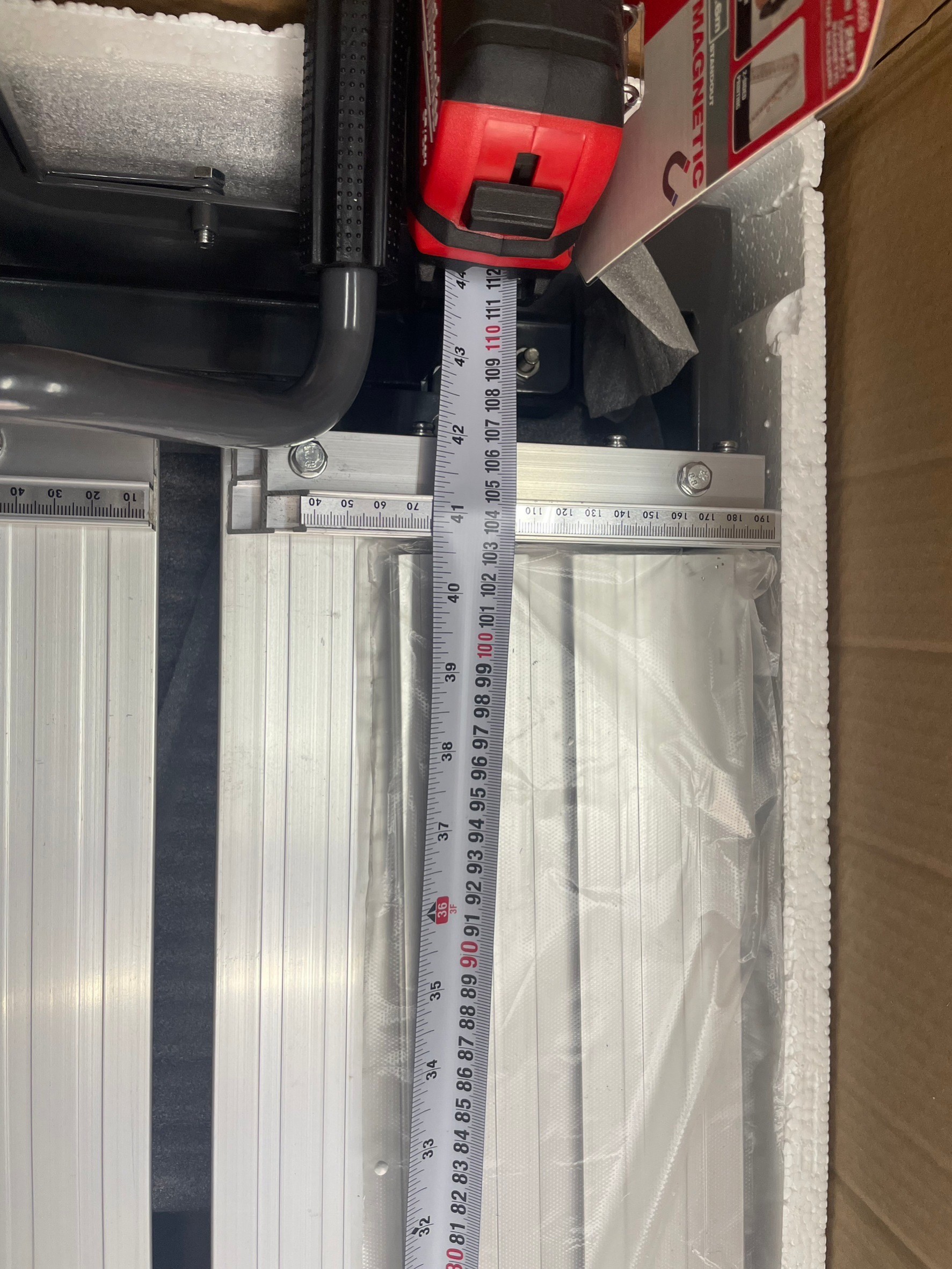 โต๊ะตัดกระเบื้อง36" (90ซม.)ใส่ใบ10" พร้อมขาตั้ง TS6112501 TOTAL