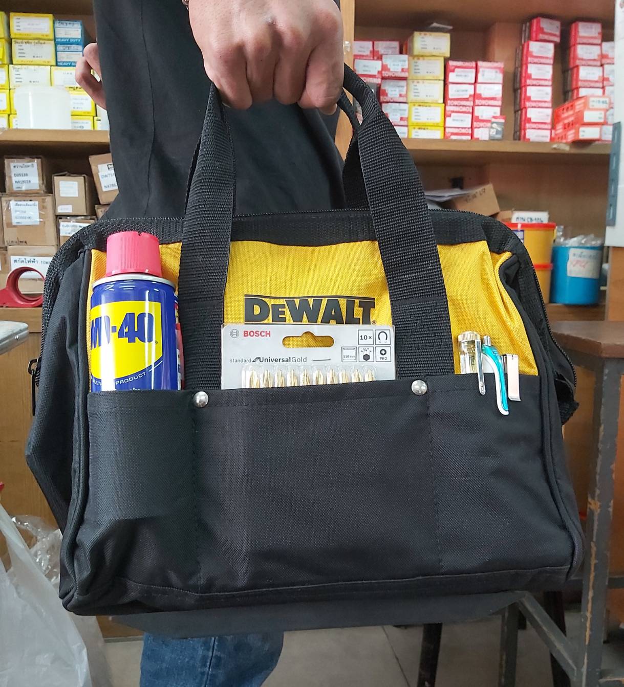 กระเป๋าเครื่องมือช่างแบบหิ้ว ขนาด15นิ้ว ลิขสิทธิ์ DEWALT แท้