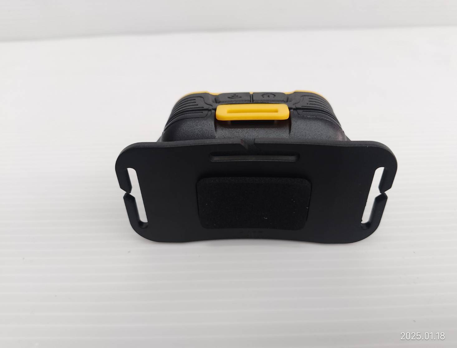 DEWALT ไฟฉายคาดหัวLED 200 Lumen DWHT81424