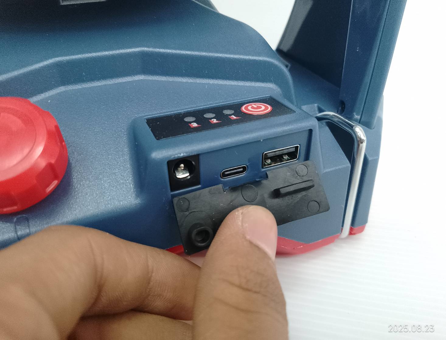 MASARU Powerturbo รุ่น SCFP-910-B1 พัดลมไร้สาย 10 นิ้ว พัดลมพกพา ไฟLED