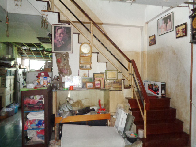 H1158 ขายด่วน ทาวนเฮ้าส์ 2 ชั้น 25 ตร.วา หมู่บ้านเสรี อ่อนนุช ซอยอ่อนนุช70/1 แยก2-2 แขวงประเวศ เขตประเวศ กรุงเทพฯ ขายถูกตามสภาพ