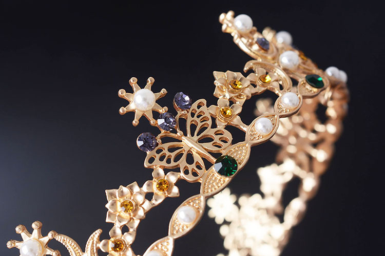 (พร้อมส่ง) มงกุฎ 030 สีทอง งานสวย ปราณีต QCเพชรทุกเม็ด