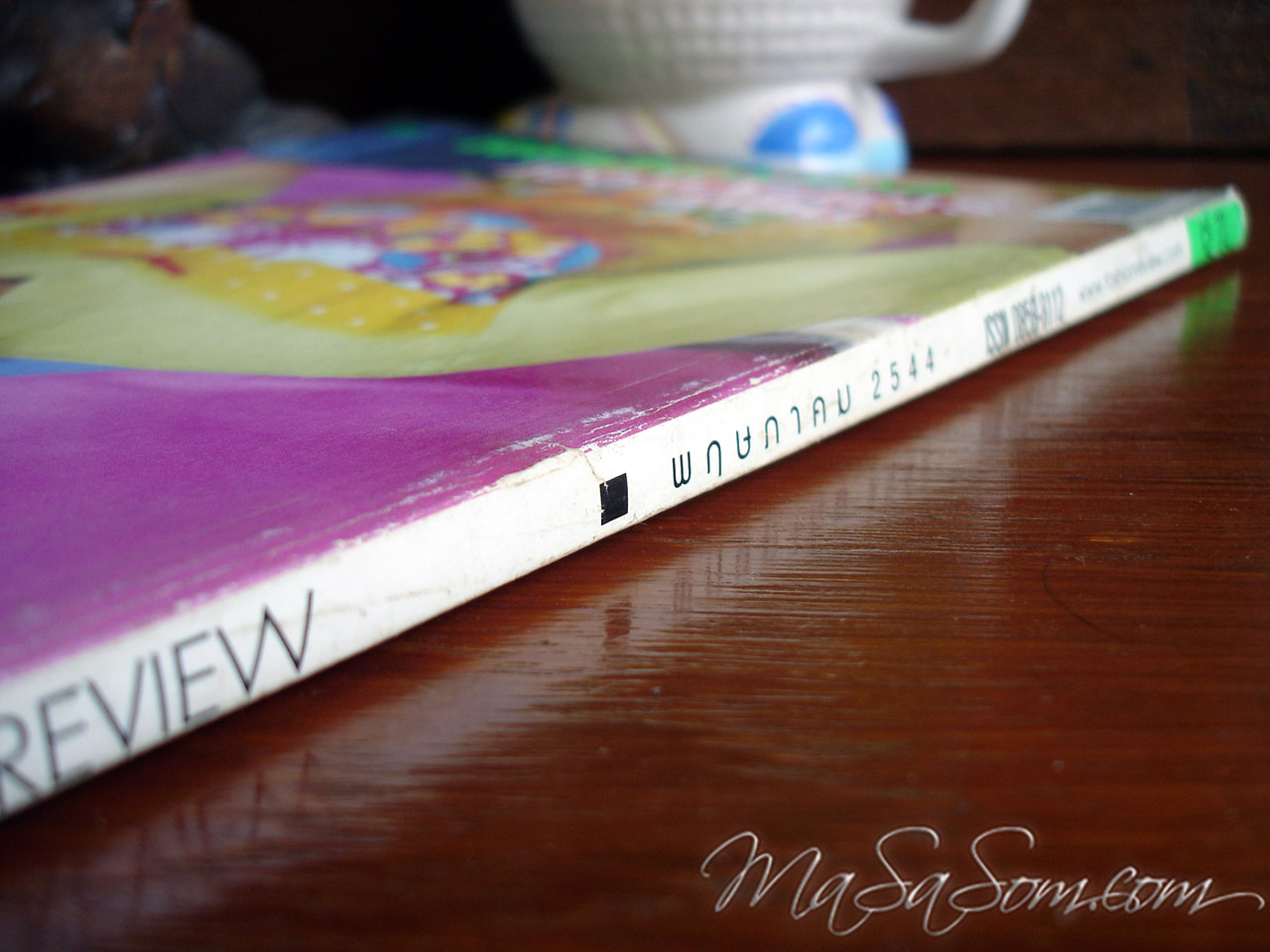 หนังสือแฟชั่นรีวิว เดือน พค.44