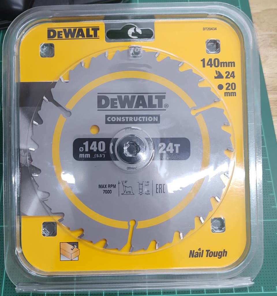 ใบเลื่อยวงเดือน 5.5 นิ้ว 24 ฟัน (ตัดไม้มีตะปู) DT20434 DEWALT