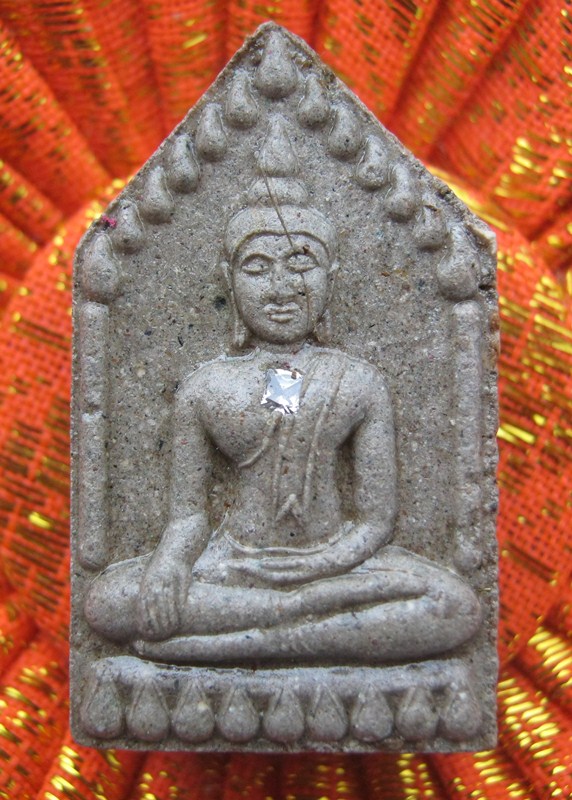 ขุนแผนหลวงปู่พระมหาโส วัดคำแคนเหนือ จ.ขอนแก่น องค์พิเศษติดเกศา พลอยเสก เล็บ สร้างเพียง 32 องค์