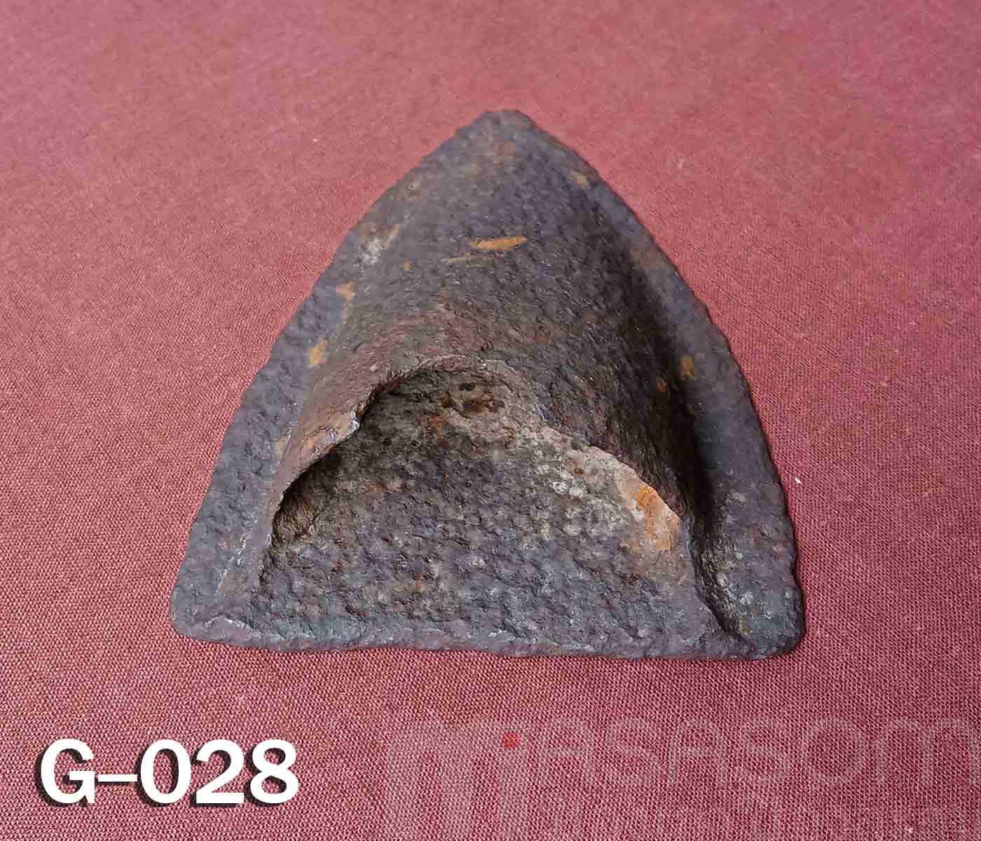 ผานไถโบราณอายุนับร้อยปี