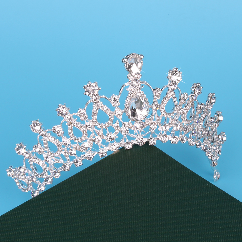 (พร้อมส่ง) เทียร่า 004 สีเงิน มงกุฎนางงาม มงกุฎเจ้าหญิง งานสวย ปราณีต QCเพชรทุกเม็ด สินค้าพร้อมส่งจากไทย