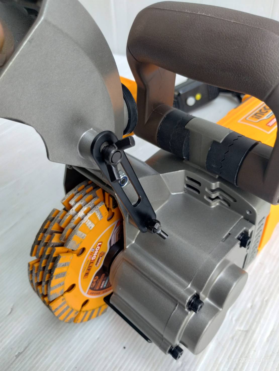 เครื่องเซาะร่องคอนกรีต5" WLC30001 INGCO