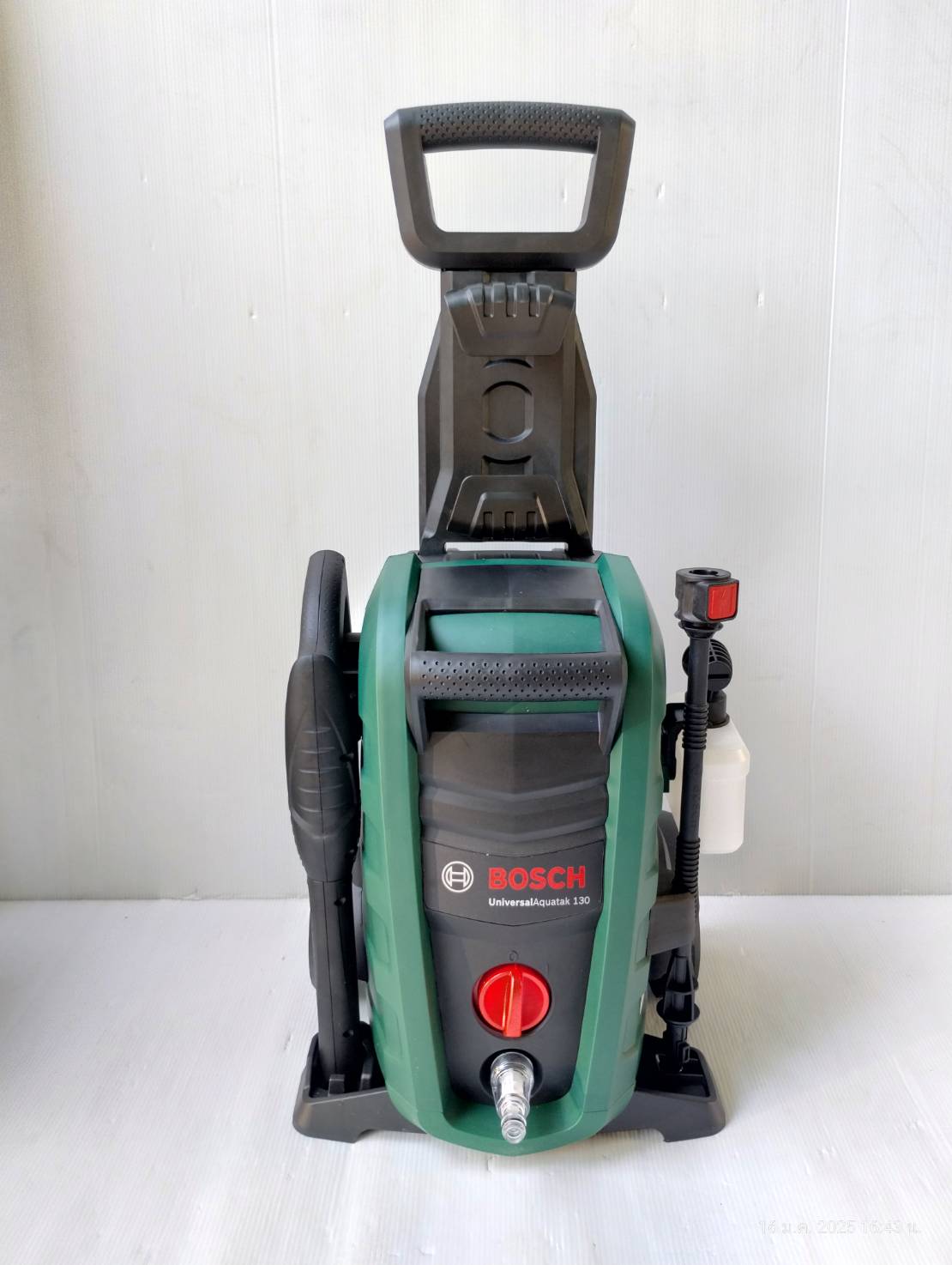 เครื่องฉีดน้ำแรงดันสูง Universal Aquatak130 BOSCH