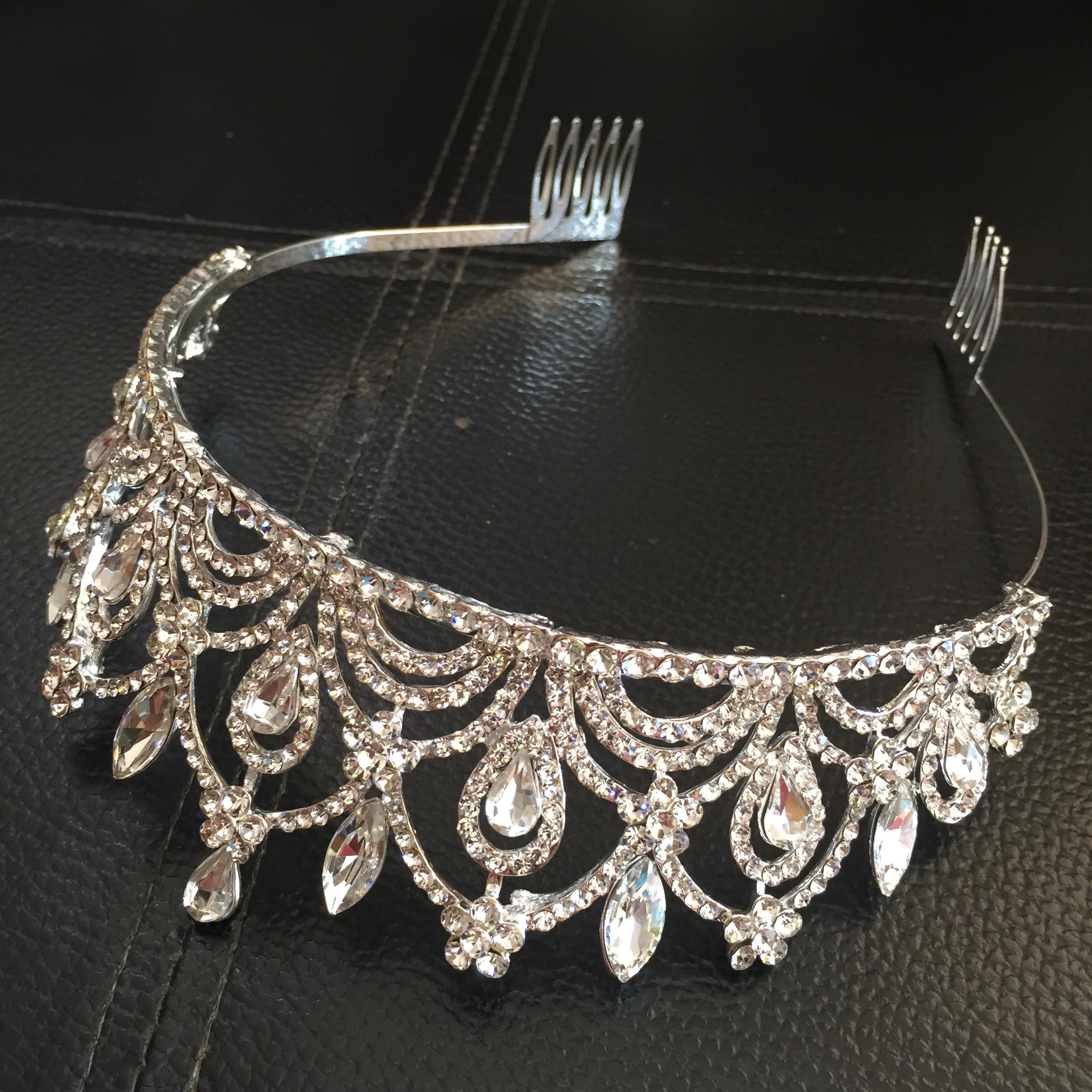 (พร้อมส่ง) เทียร่า 149 สีเงิน