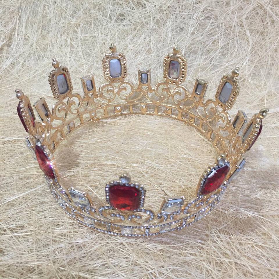 (พร้อมส่ง) มงกุฏผู้ชาย 040 สีแดง มงกุฎผู้ชาย มงกุฎเจ้าชาย งานสวย ปราณีต QCเพชรทุกเม็ด