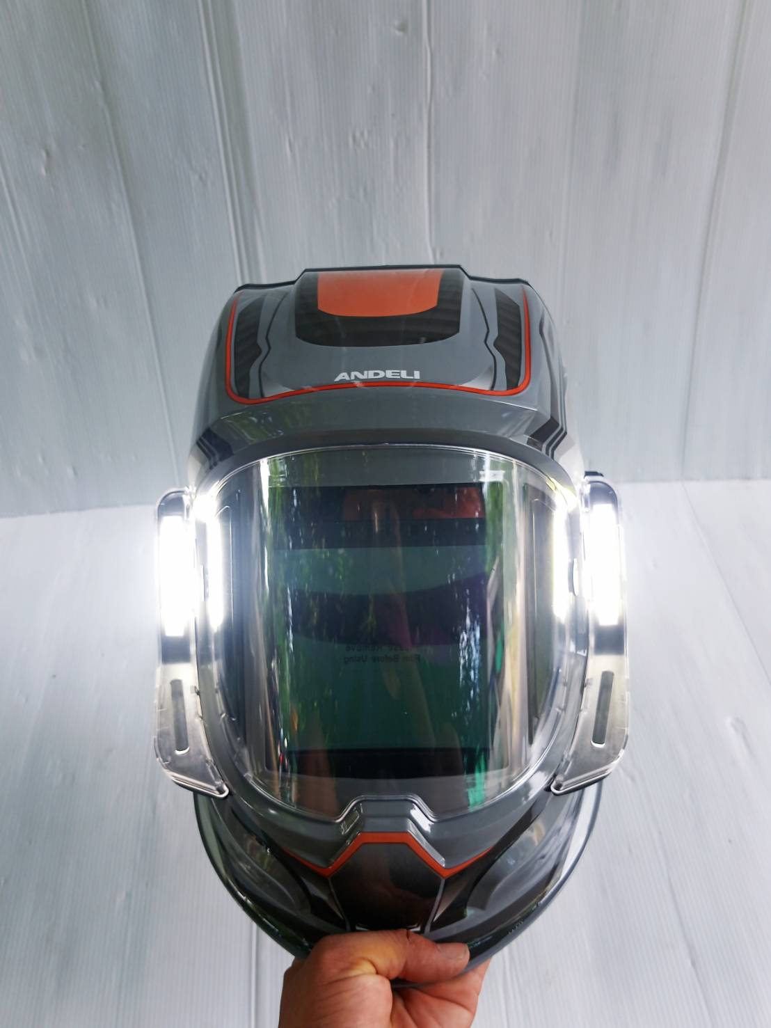 ANDELI หน้ากากเชื่อมอัตโนมัติ ให้สีจริง ปรับเฉดได้ พร้อมไฟ LED ทันสมัยแบตเตอรี่ชาร์จไฟได้ MONER-950L 142-1031