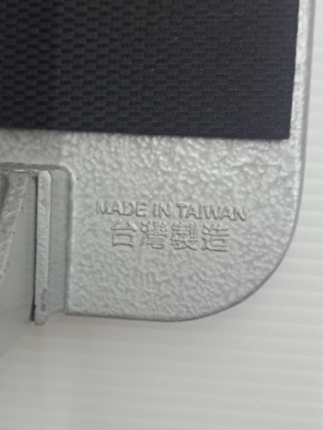 แท่นตัดกระเบื้อง ตราฉลาม 610mm. (24")