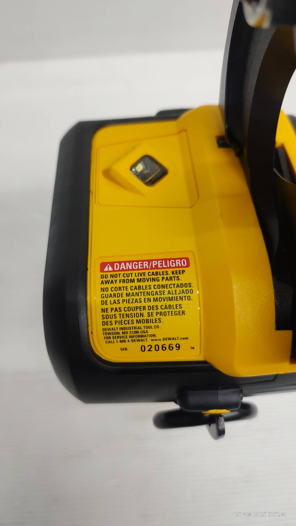 DEWALT รุ่น DCE150B เครื่องตัดสายเคเบิ้ล 20V