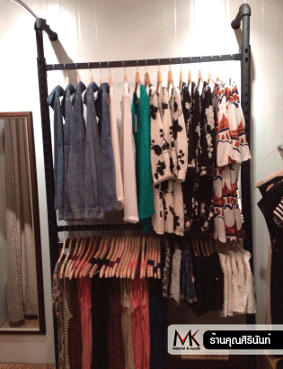 อุปกรณ์ตกแต่งร้านขายเสื้อผ้า อะคริลิค ราคาถูก