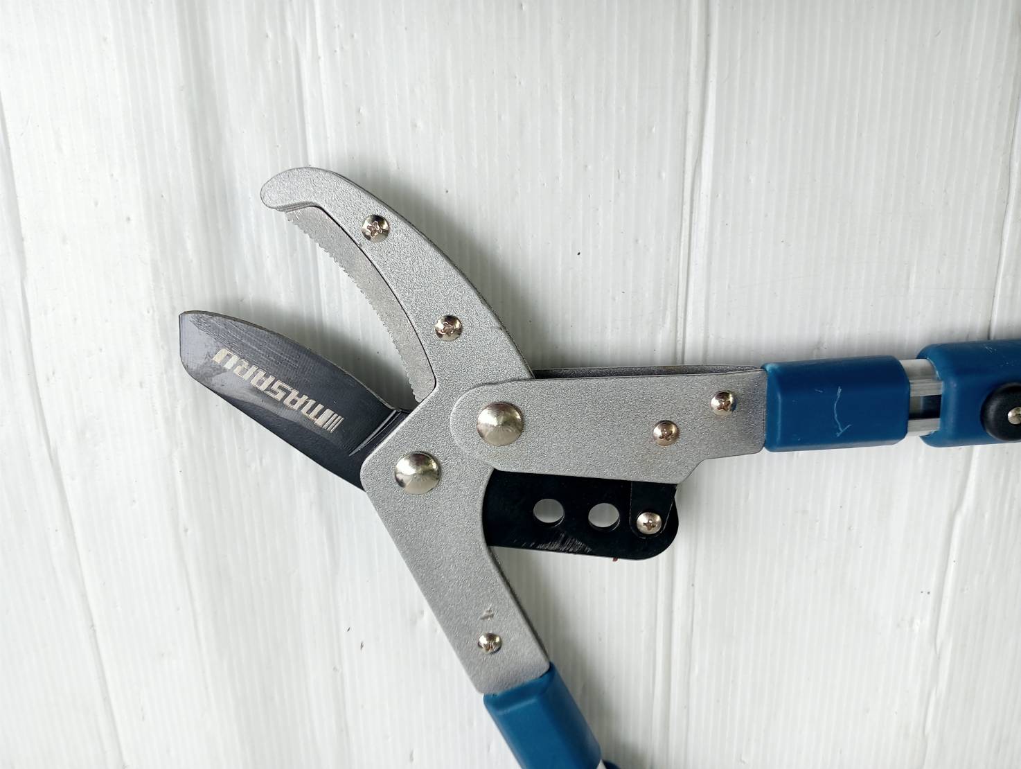 MASARU รุ่น SASP-500 กรรไกรตัดแต่งกิ่งยืดได้ กรรไกรตัดแต่งต้นไม้