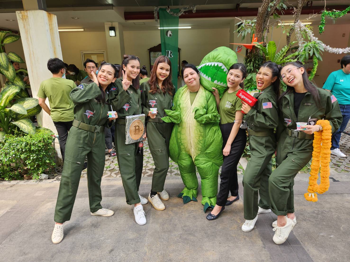 ชุดทหารอากาศ / ชุดนักบิน / นักบิน F16 / ชุดท็อปกัน / ชุด Top Gun / Top Gun /ุ ชุดอาชีพ / ชุดอาชีพในฝัน