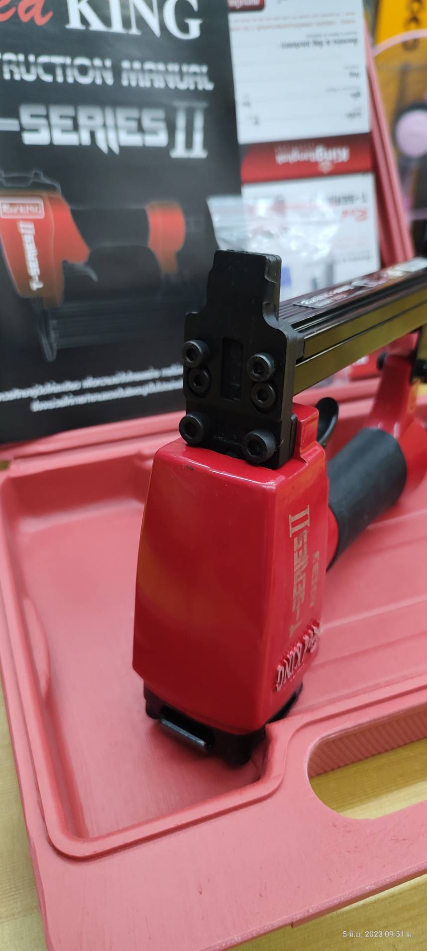 แม็กยิงตะปูลม ขาคู่ 1013J REDKING (T SERIES) II