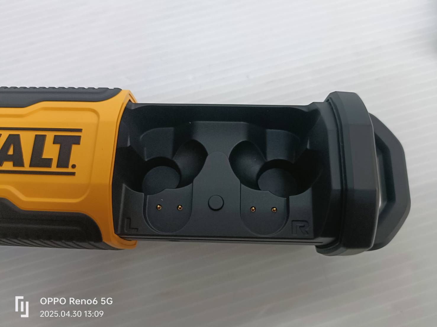 DEWALT หูฟัง Jobsite PRO-X2 Bluetooth 5.0 DXMA1902097E
