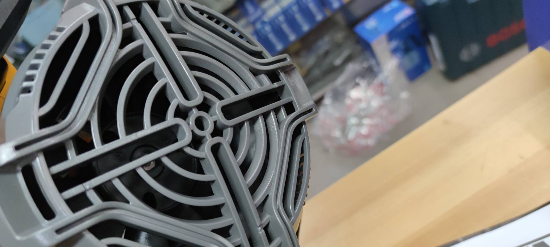 เครื่องเป่าลมไร้สาย 20V รุ่น DCMBL562N DEWALT