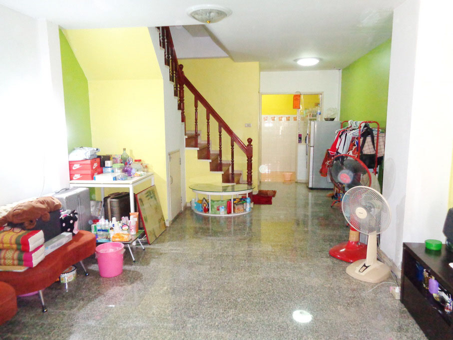 🚩H1281 ขายทาวน์เฮ้าส์ 16 ตร.วา หมู่บ้านเคซี รามอินทรา8 ถนนไทยรามัญ ใกล้ตลาดมารวย คลองสามวา สภาพดี พร้อมอยู่