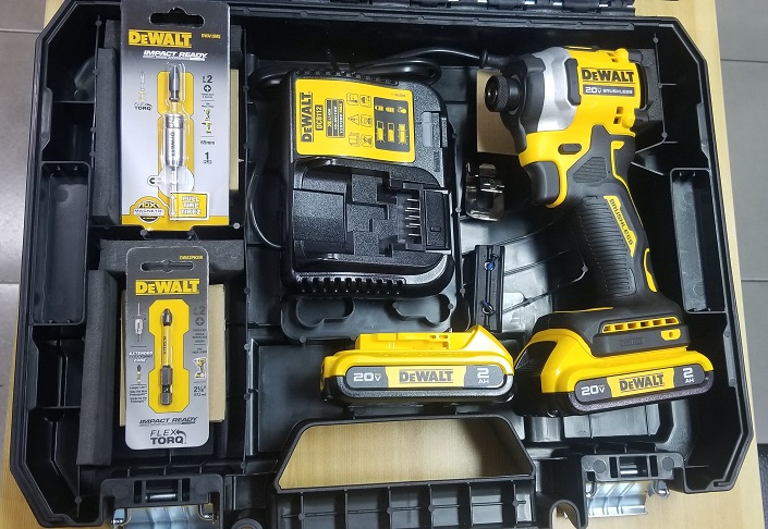 ไขควงกระแทก DCF850D2A DEWALT