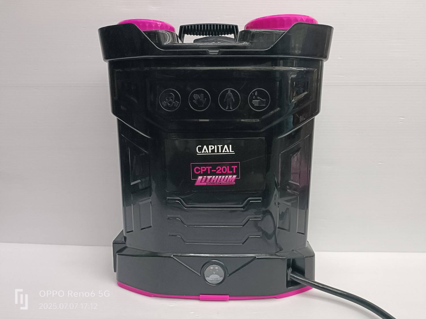 เครื่องพ่นยาแบตเตอรี่ 20ลิตร CPT-20LT CAPITAL