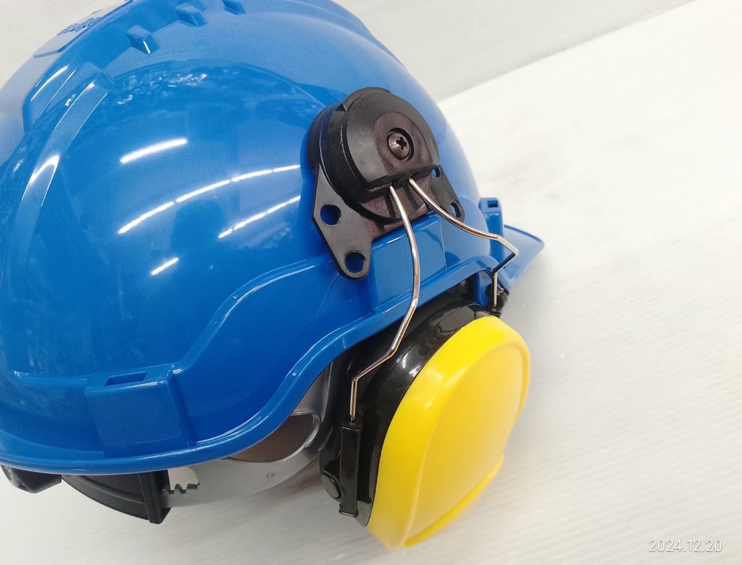 SH-3 ครอบหูป้องกันการเสียง สำหรับหมวกเซฟตี้ #1619Z14057