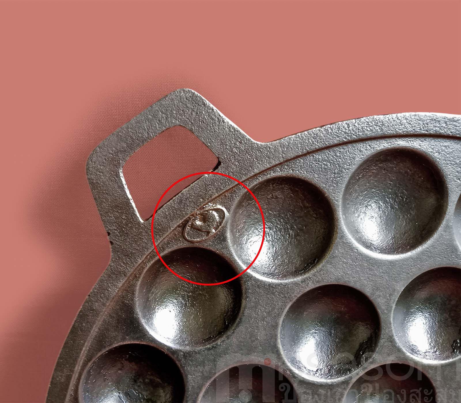 ถาดขนมครกเก่า