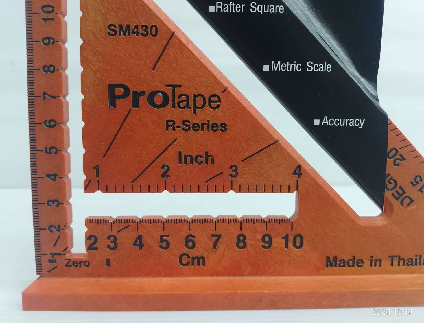 ฉากสามเหลี่ยม8" สเกลเมตริก SM430 PROTAPE