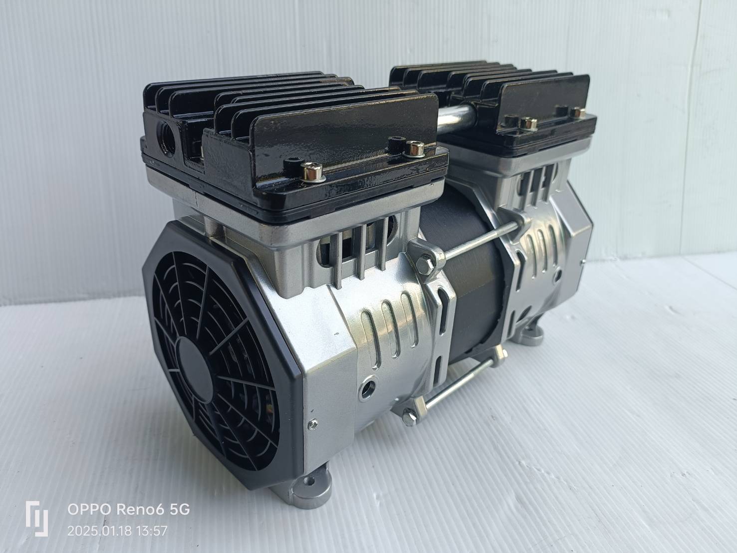 มอเตอร์ปั๊มลมออยฟรี 550W / 220V OS-W-PUMP