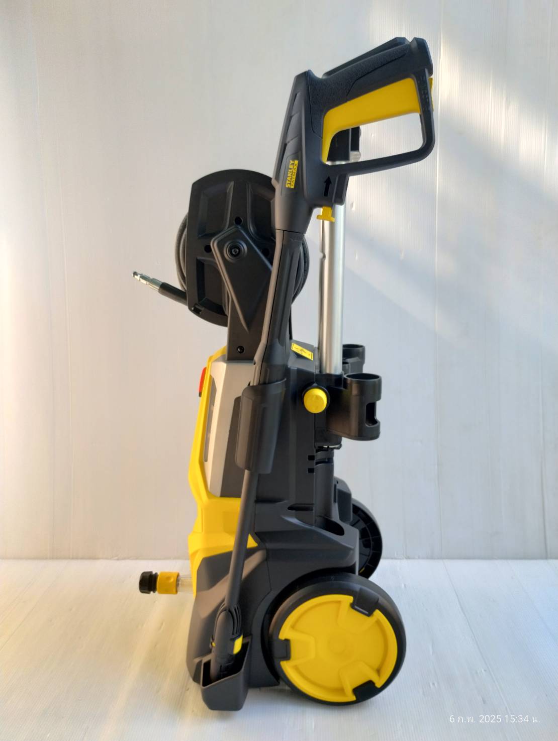 STANLEY เครื่องฉีดน้ำแรงดันสูง 2100W / 165บาร์ รุ่น SFMPW2400TH-B1