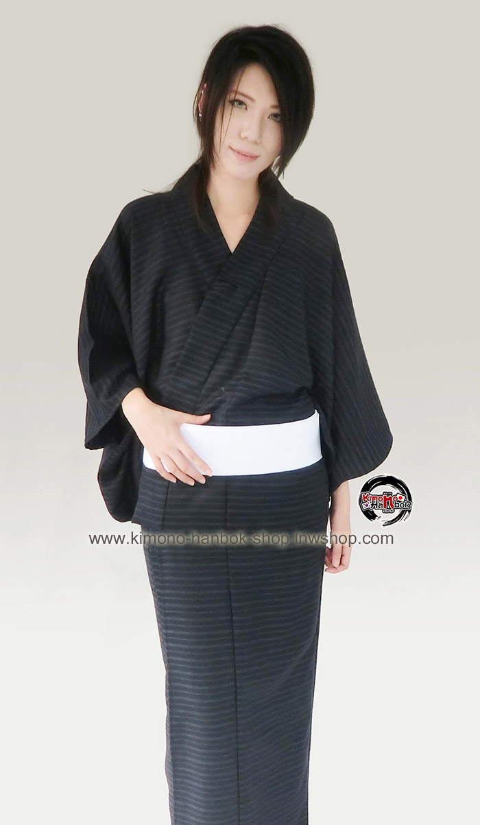 ชุดยูกาตะชายสีกรมลายขวาง02