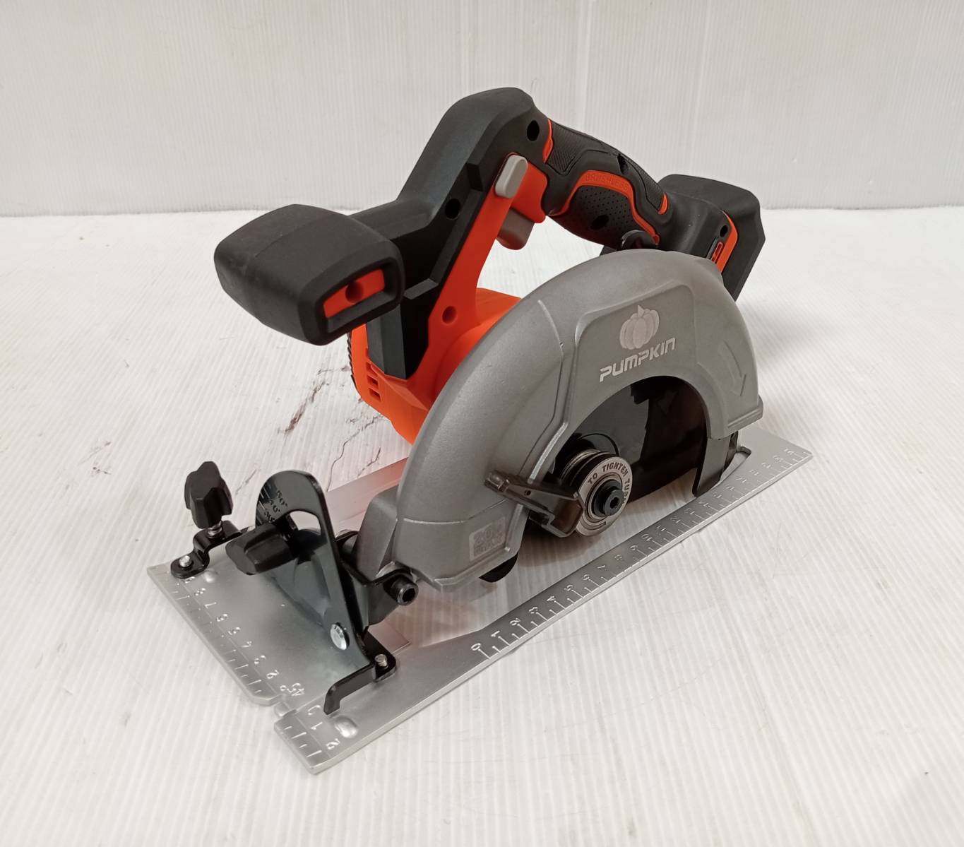 เลื่อยวงเดือนไร้สาย 6.5นิ้ว 20V INF-165CSBL PUMPKIN (ตัวเปล่า) #50353