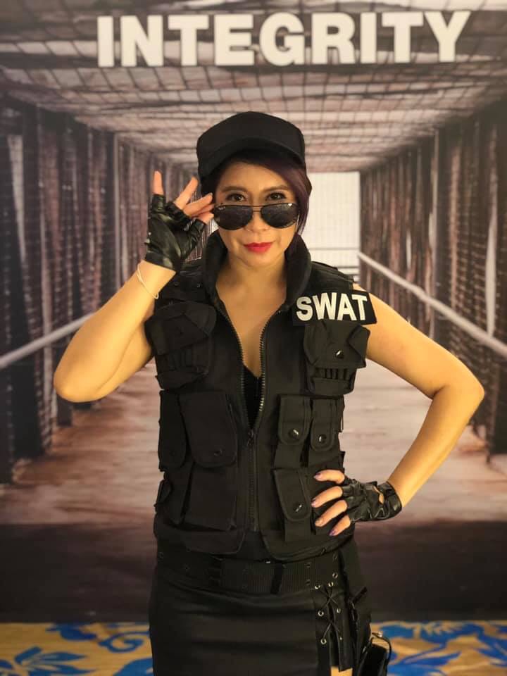 ชุดตำรวจหญิง /ุ ชุดอาชีพ / ชุดอาชีพในฝัน