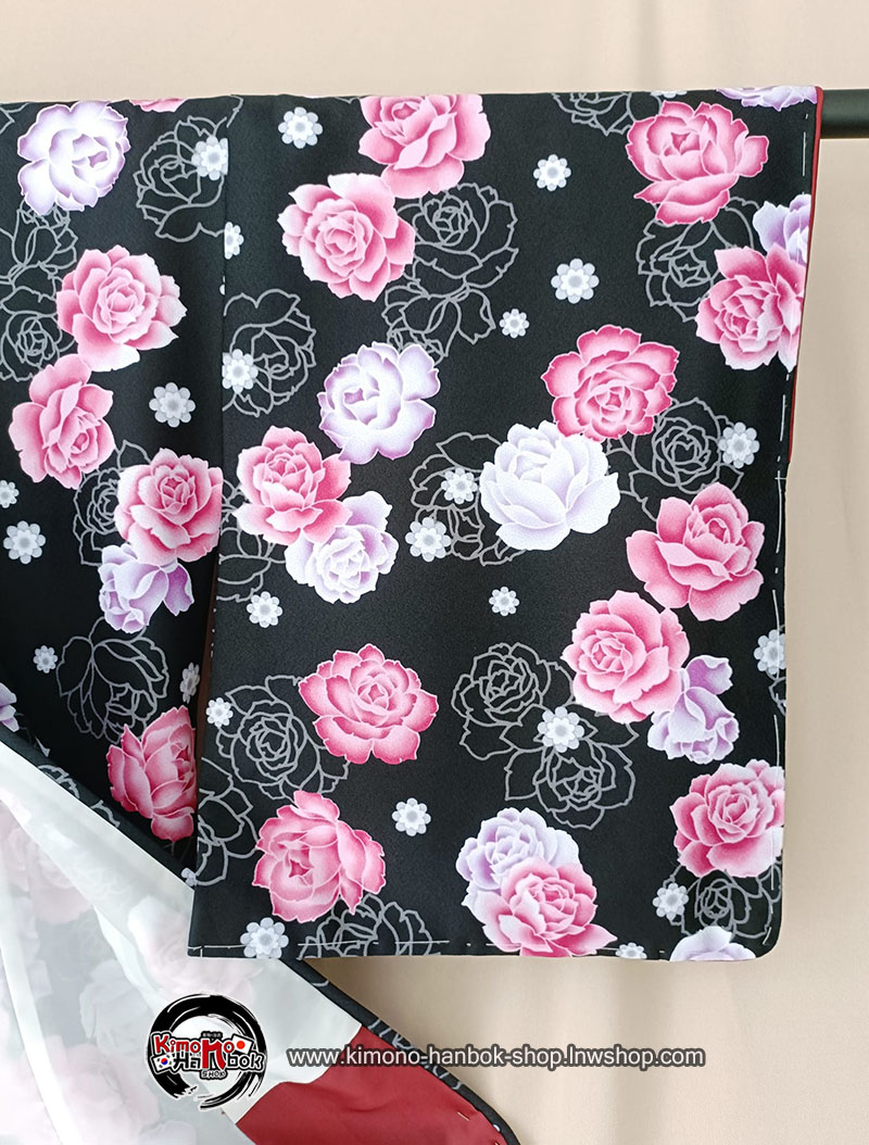 กิโมโนดำลายกุหลาบ01