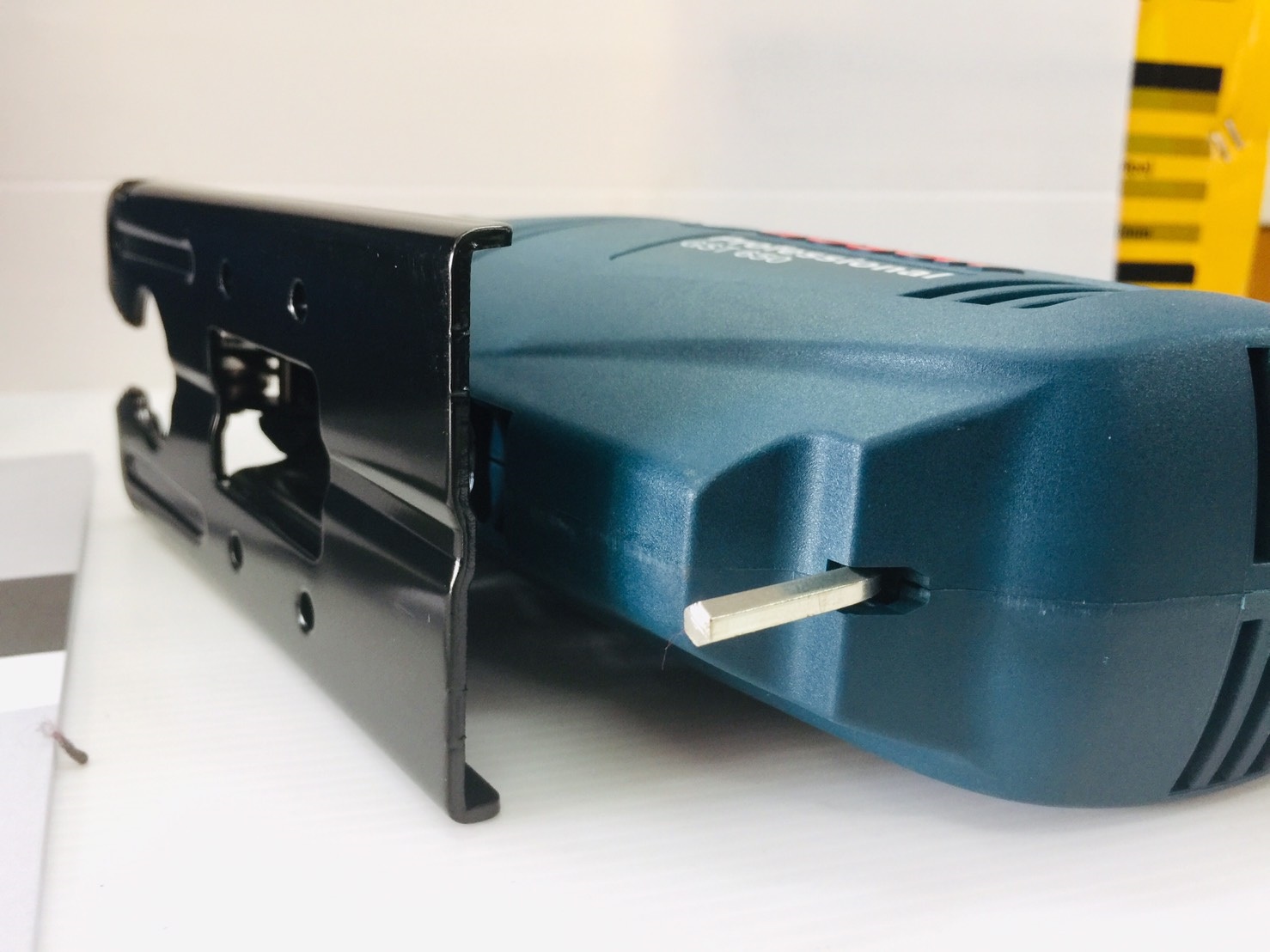 จิกซอ GST650 BOSCH