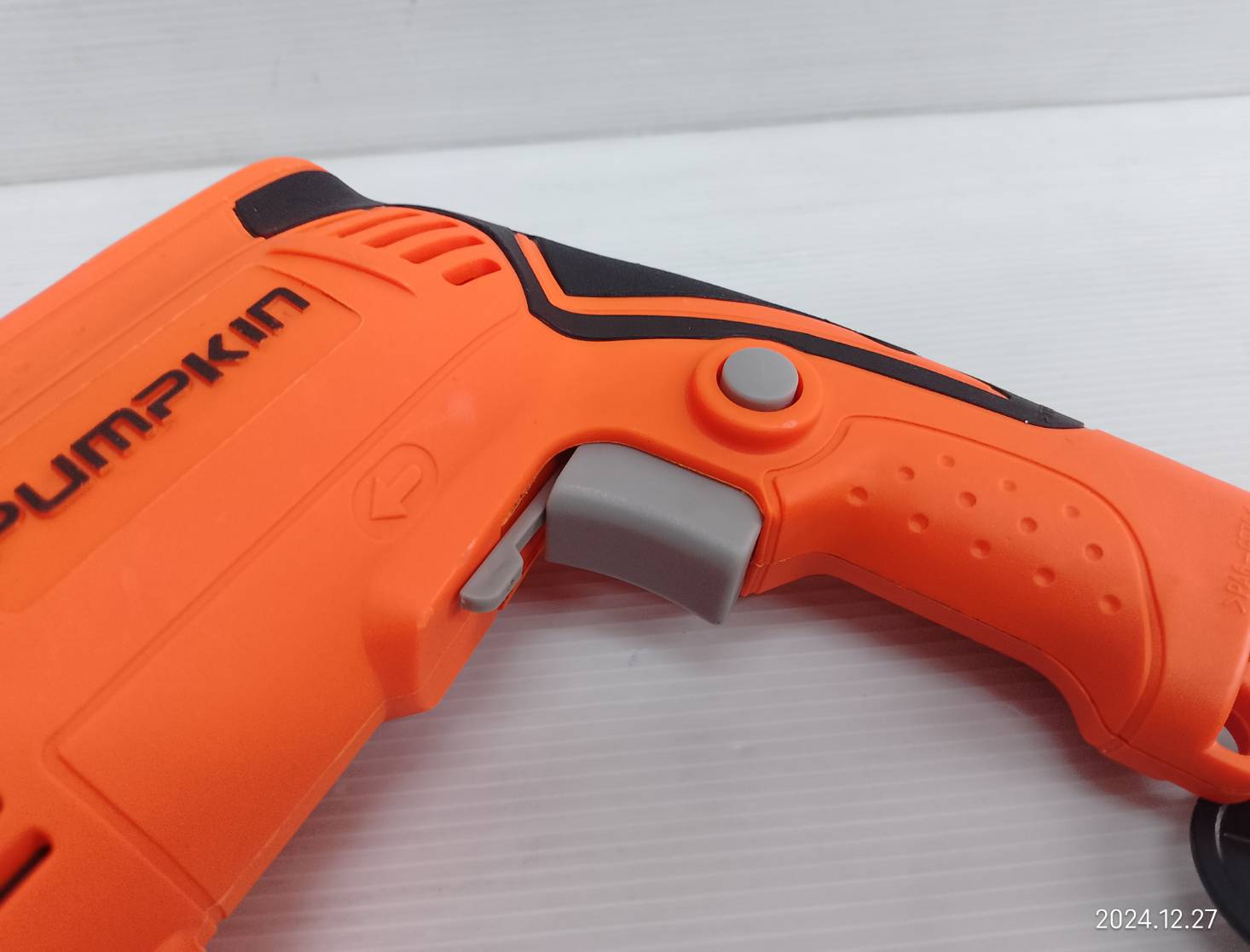 J-Series สว่านไฟฟ้ากระแทก 16 mm.J-D1630 กล่องพลาสติก 50112/J-D1630