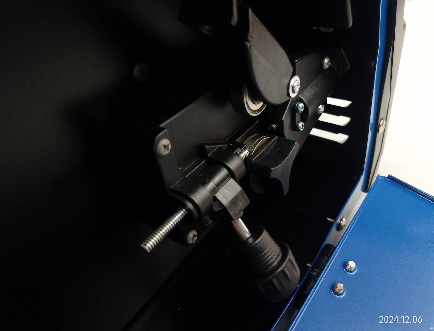 SUMO ตู้เชื่อม3ระบบ MIG/MMA/LIFT TIG รุ่น MIG140F1