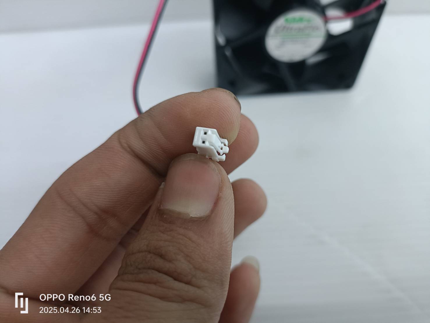 พัดลม24V / 0.09A 3" 80*80*25mm U80T24MUA7-51J32 ULTRAFLO