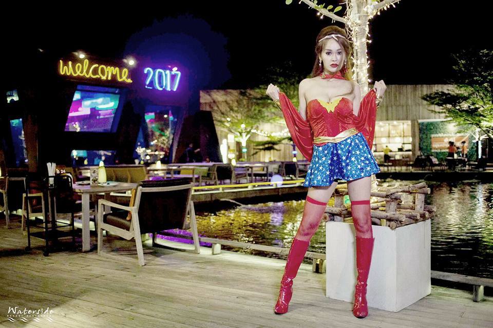 ชุดวันเดอร์วูแมนผ้ากำมะหยี่ เกรด A