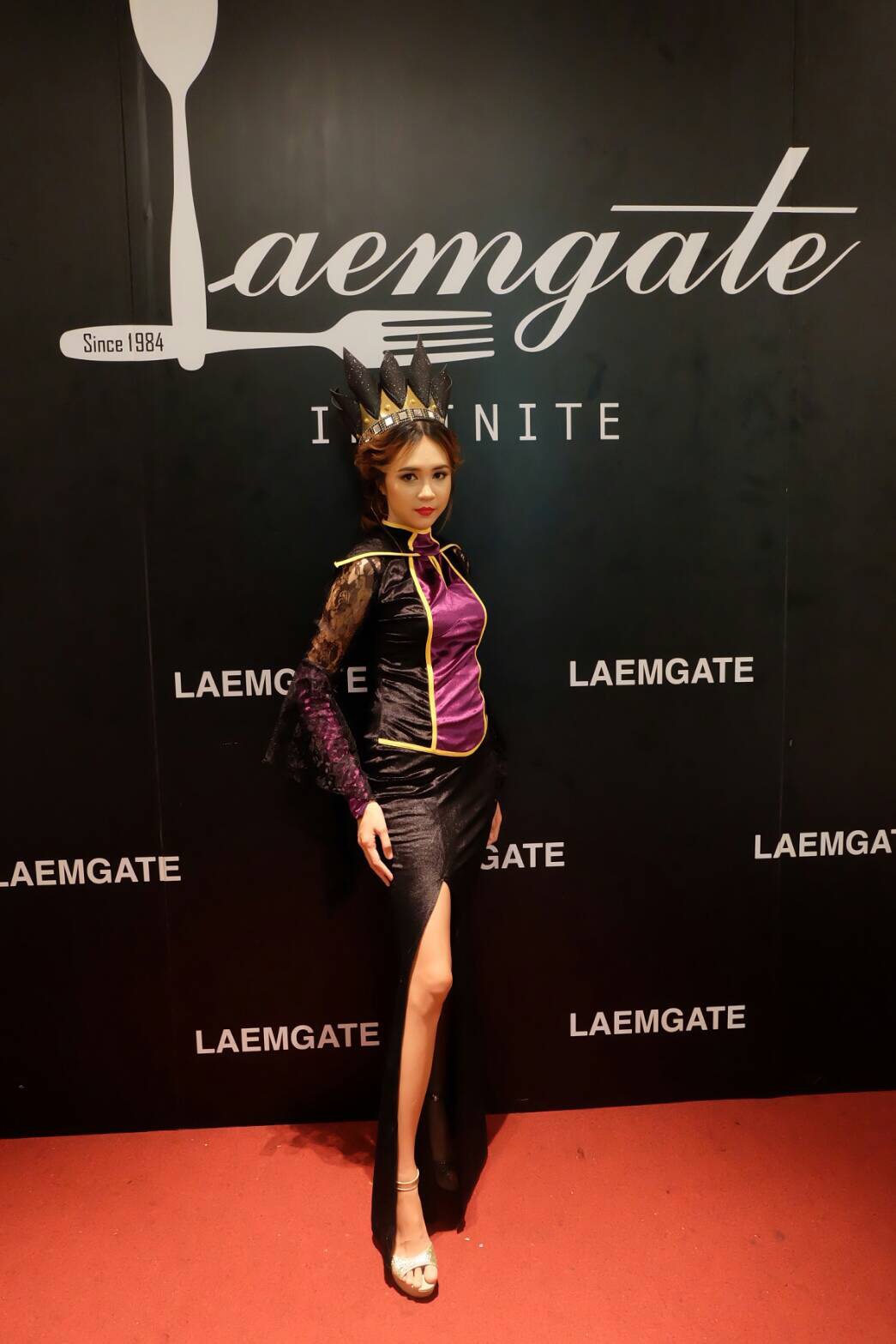 ชุดแม่มดสโนไวท์ Evil Queen Costume