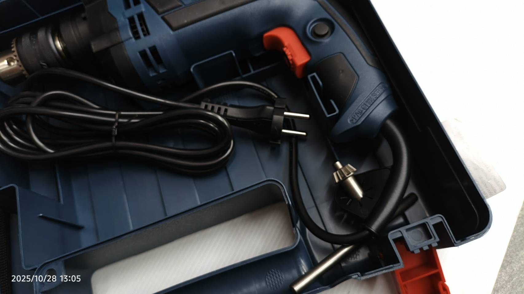 สว่านกระแทก GSB16RE BOSCH 06012281K2